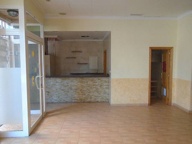 Local comercial en Alquiler en C/ Practicante Ricardo Pérez en Beniel