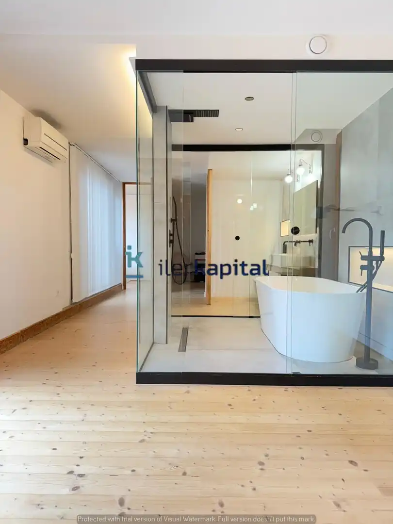 Bany de Casa o xalet en venda en Lleida amb Aire condicionat, Calefacció i Jardí privat