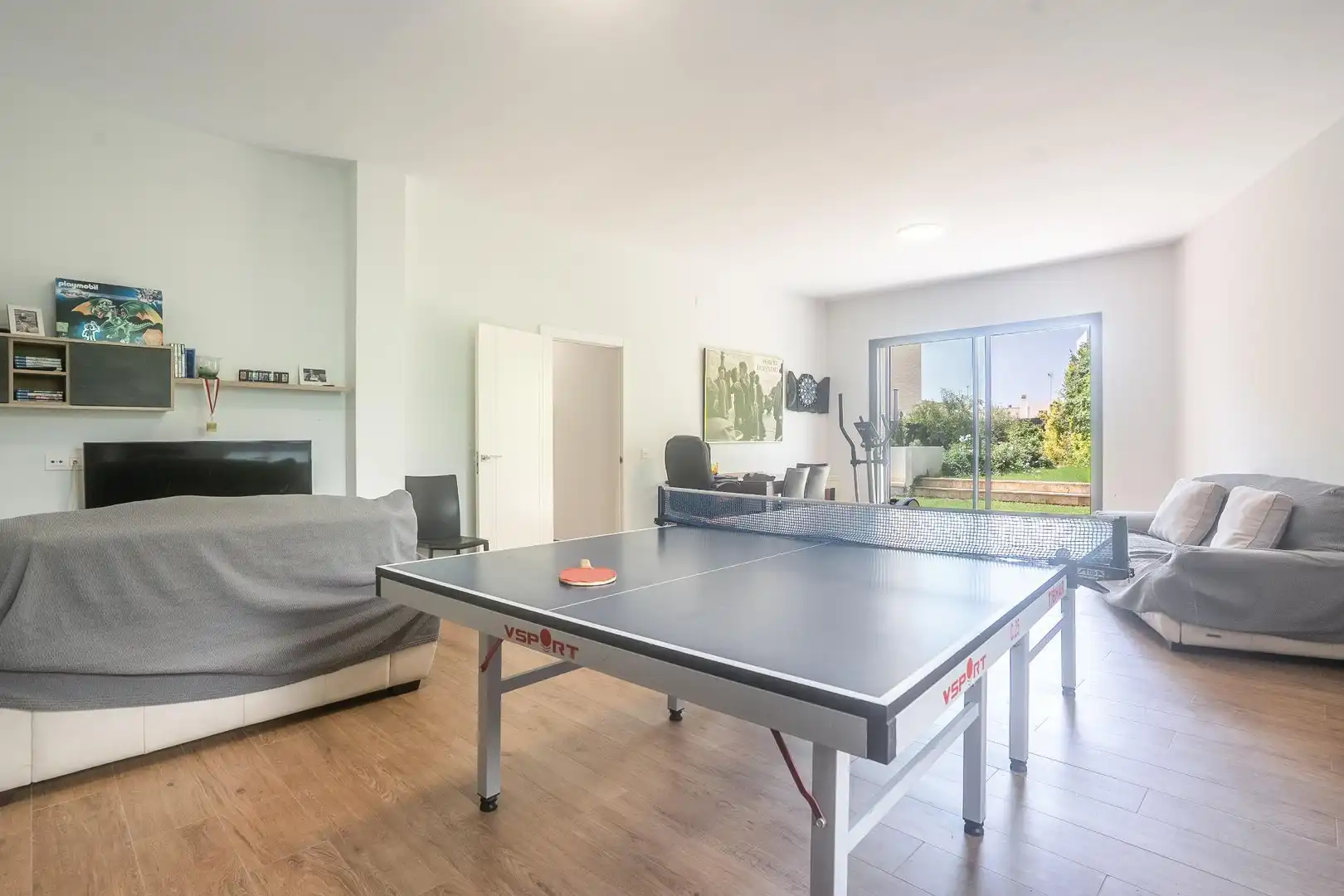 Sala de estar de Casa o chalet en venta en Almería con Aire acondicionado, Jardín privado y Terraza