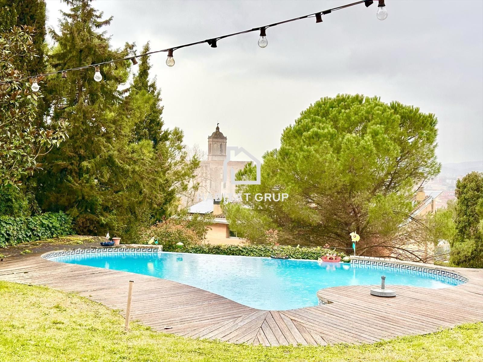 Piscina de Casa o xalet en venda en Girona Capital amb Aire condicionat, Calefacció i Jardí privat