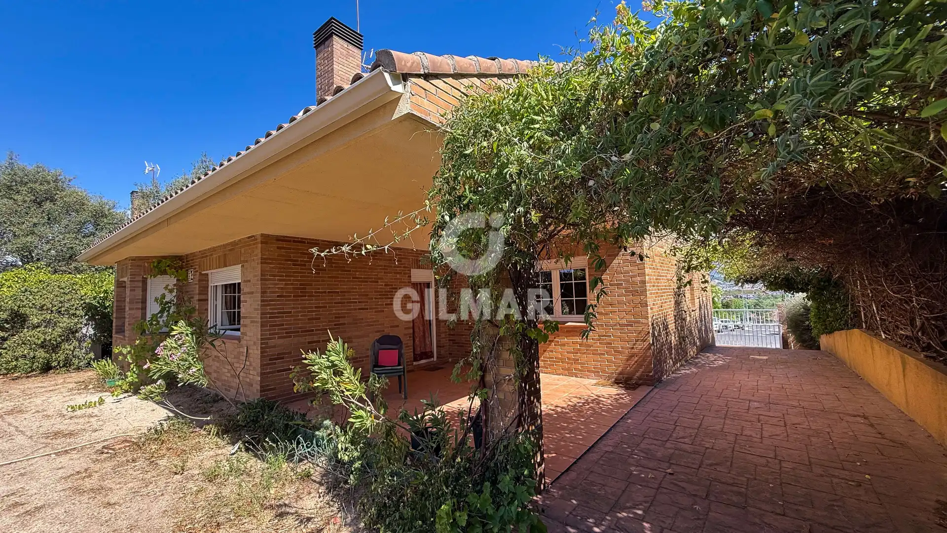 Vista exterior de Casa o xalet en venda en Collado Villalba amb Calefacció i Jardí privat