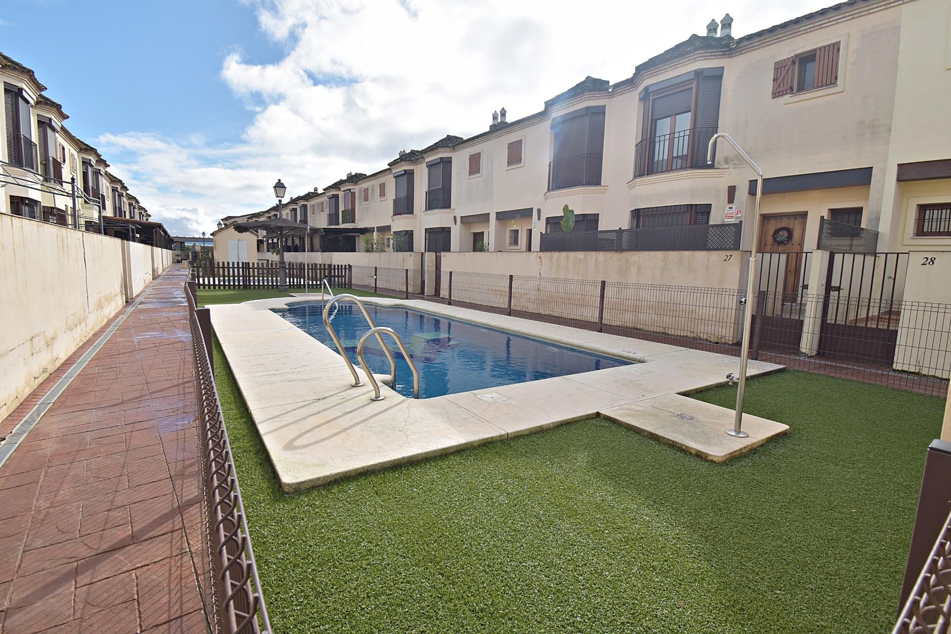 Single-family semi-detached for sale in Parque Atlántico - Ronda este