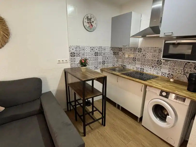 Semi-detached house with pool for sale in Avenida Laguna Azul 76, imagen 12