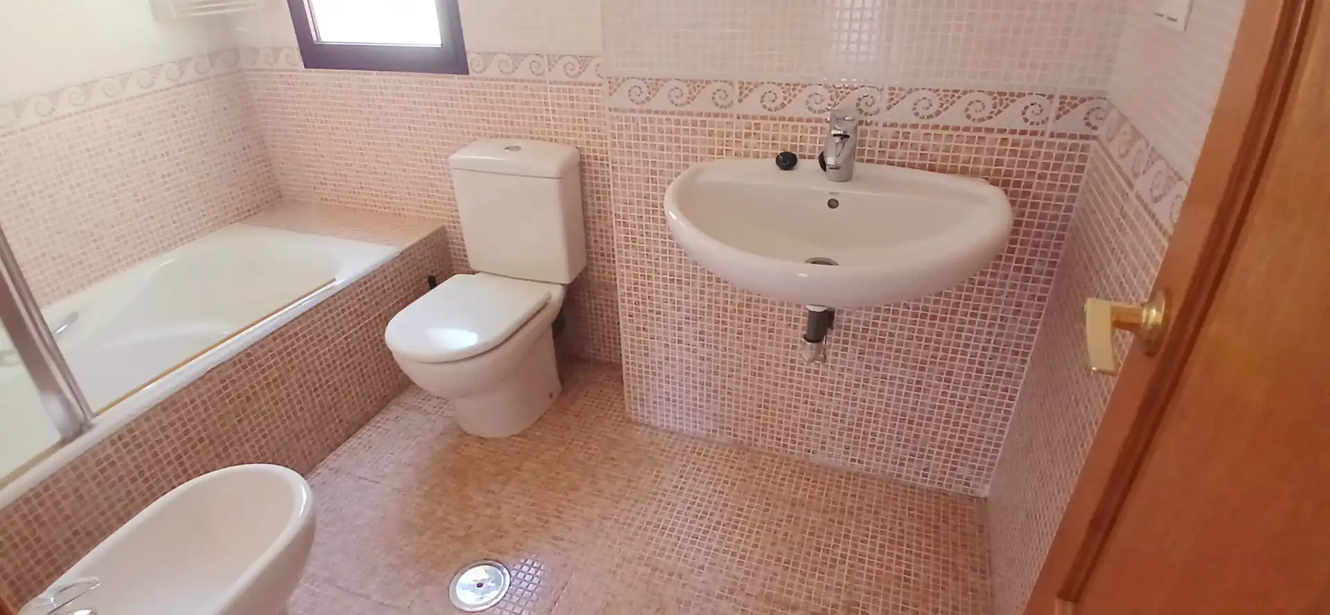 Bathroom of Attic for sale in Almería  with Air Conditioner, Terrace and Storage room