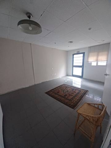 Local comercial en Alquiler en Calle Salado en Triana Este