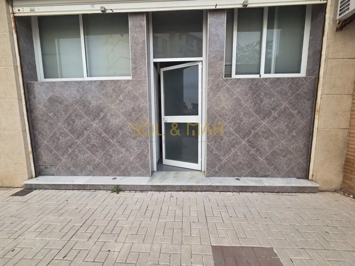 Vista exterior de Local en venta en Torremolinos con Aire acondicionado