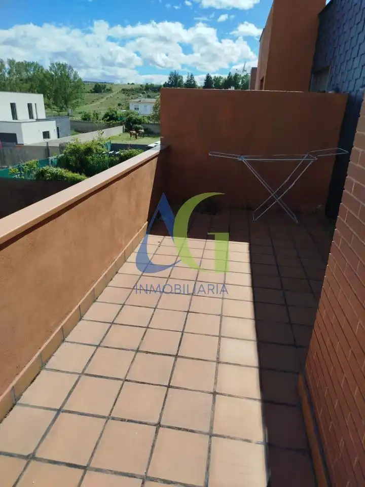 Terrace of Houses for sale in San Andrés del Rabanedo  with Heating, Terrace and Storage room