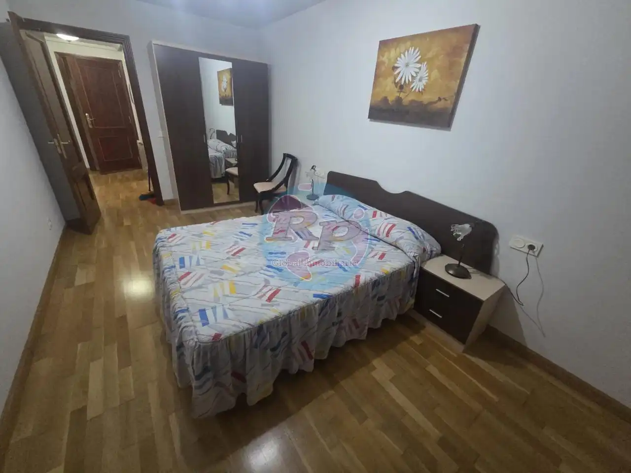 Dormitori de Apartament en venda en Valencia de Don Juan amb Calefacció, Parquet i Terrassa