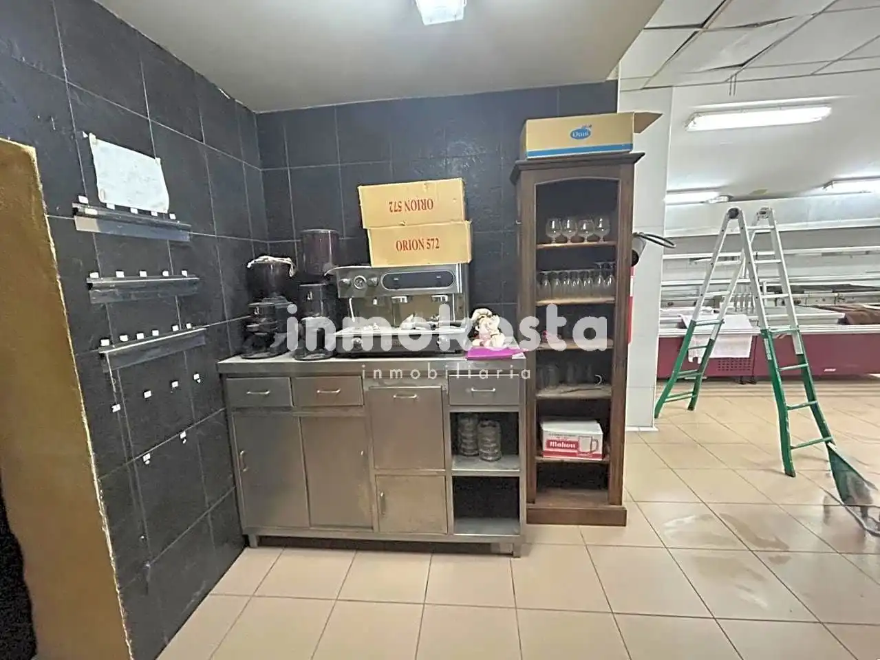 Kitchen of Commercial properties for sale in Villajoyosa / La Vila Joiosa  with Air Conditioner