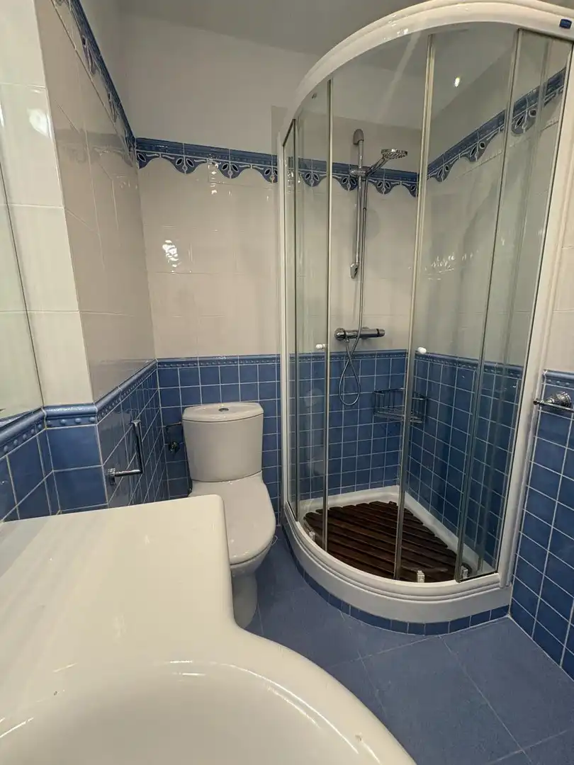 Baño de Piso de alquiler en Madrid con Aire acondicionado, Calefacción y Terraza