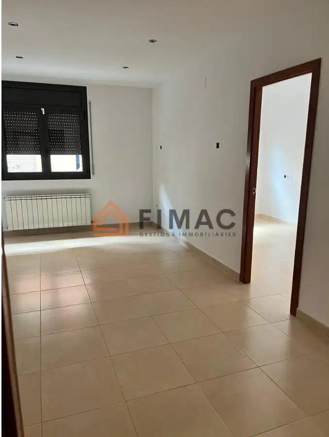 Piso en venta en Sant Hipòlit de Voltregà con Calefacción