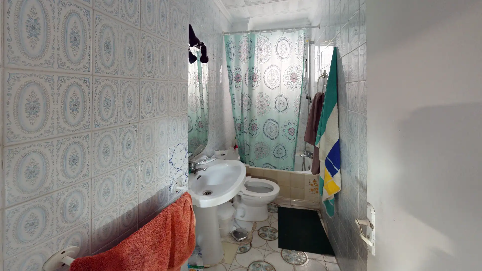 Baño de Piso en venta en Pla - Carolinas