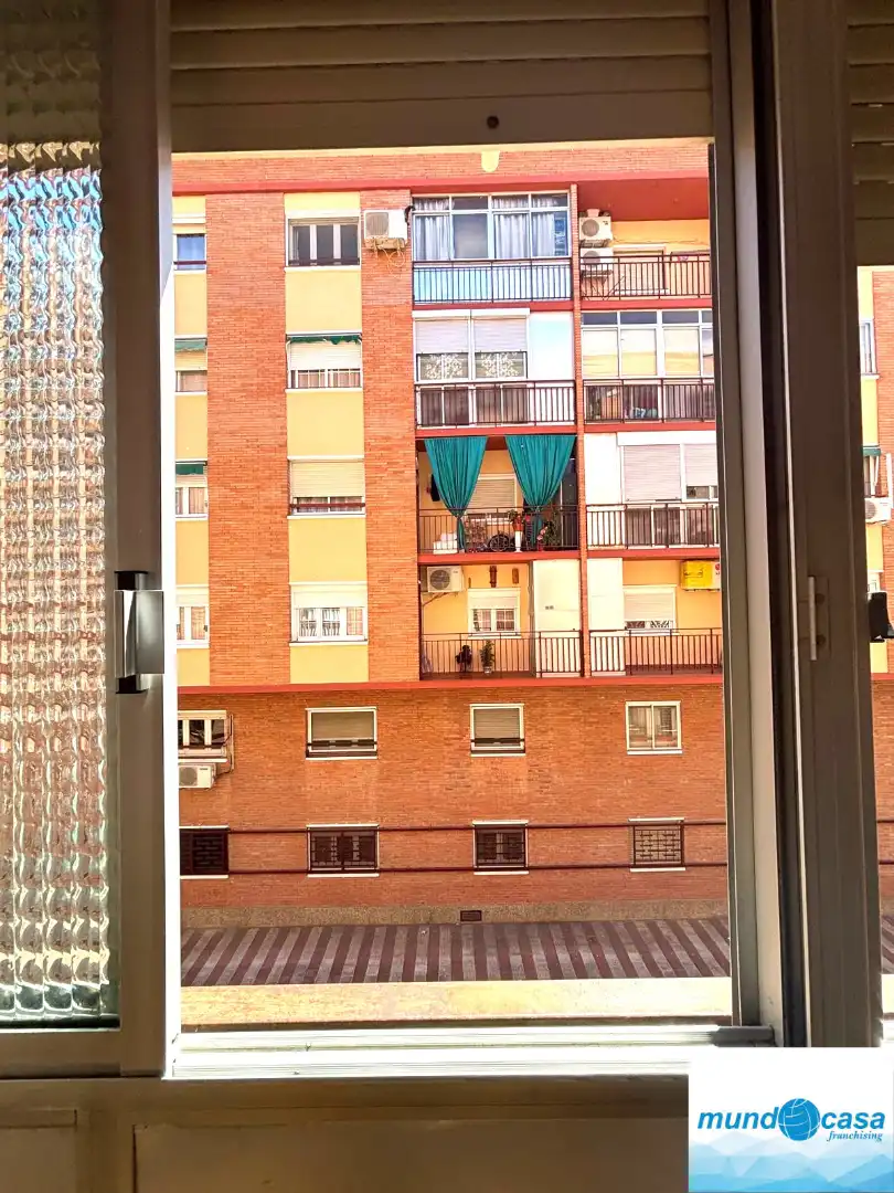 Balcony of Flat for sale in Zaragoza  with Heating, Terrace and Furnished
