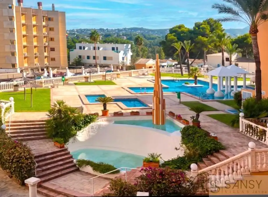 Apartment mit Pool zur Miete in Montañar - El Arenal