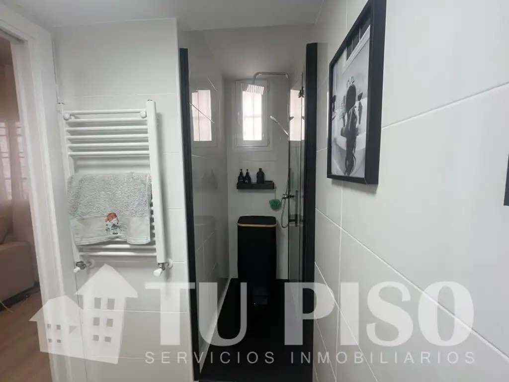 Baño de Piso en venta en Madrid con Aire acondicionado, Calefacción y Amueblado