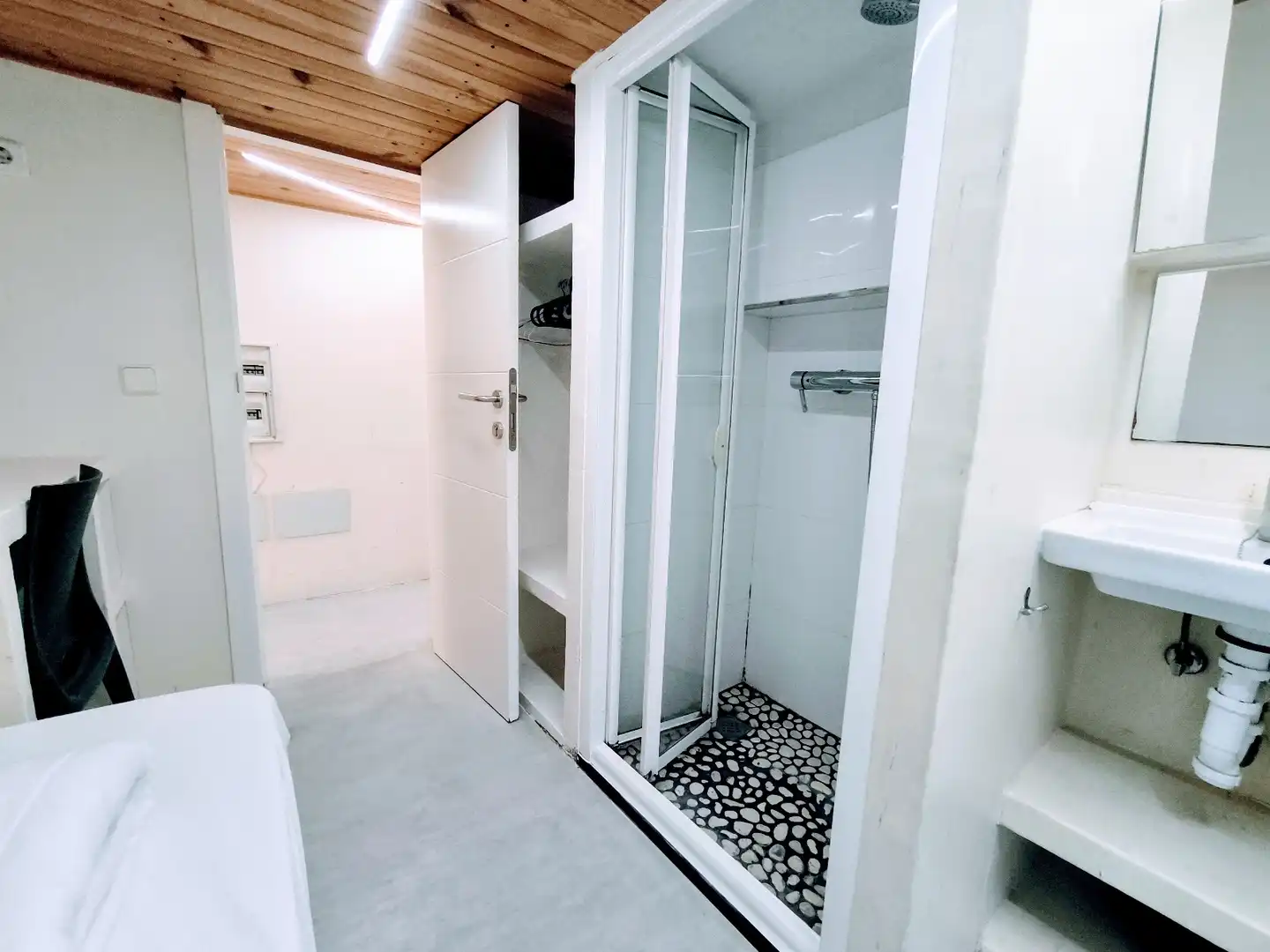 Badezimmer von Maisonette zum Verkauf in Madrid mit Abstellraum und Möbliert