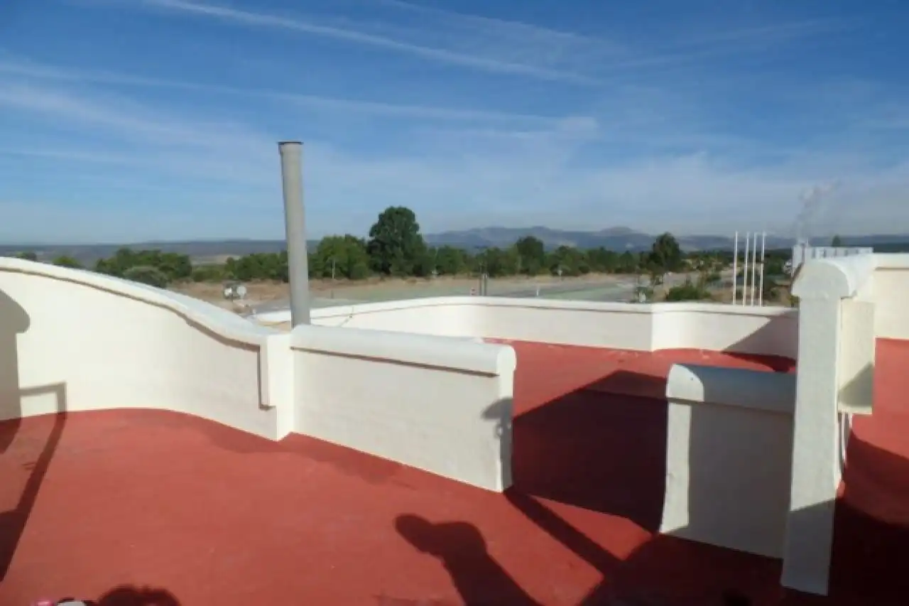 Terrassa de Local en venda en Garrafe de Torío amb Terrassa