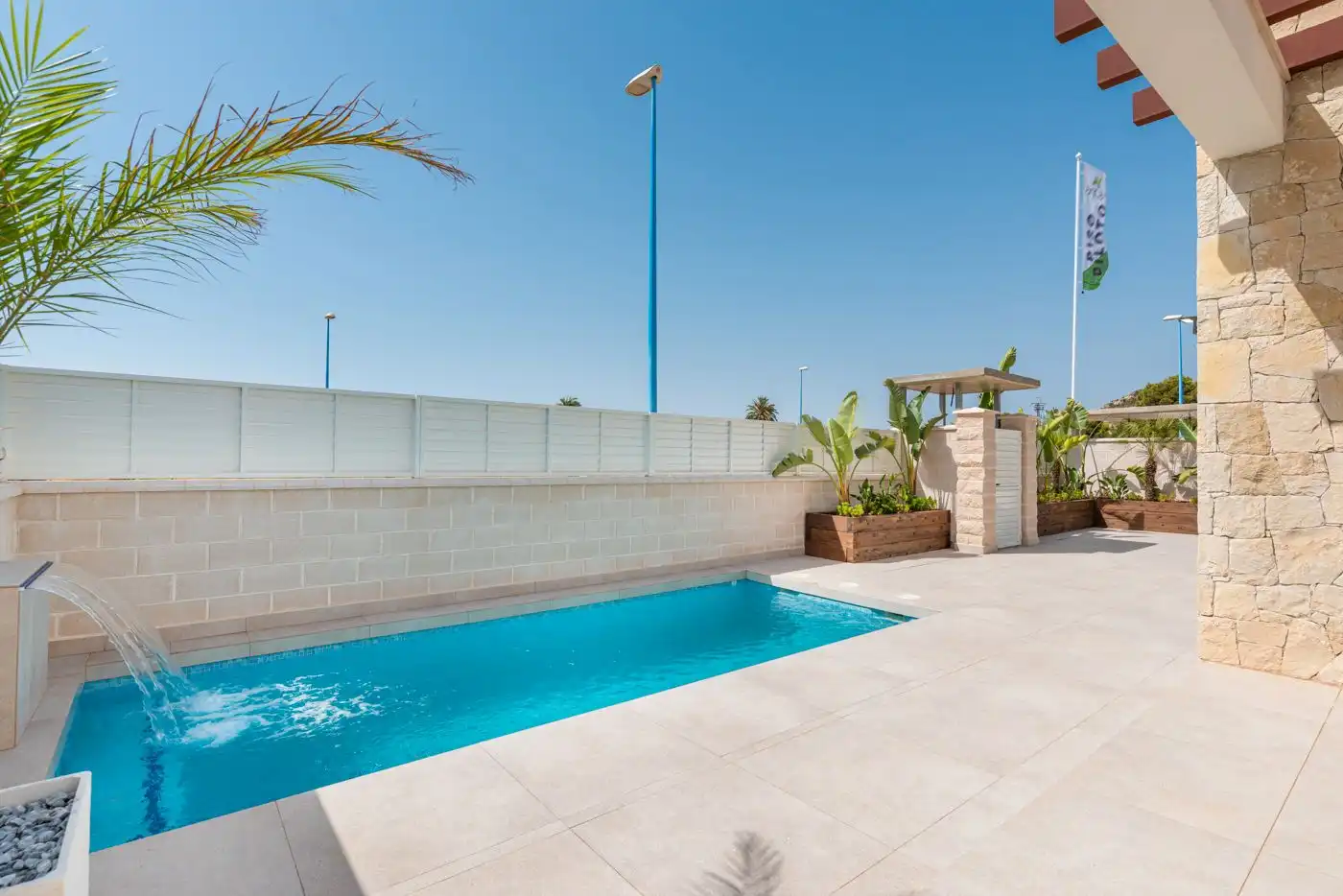 Piscina de Casa adosada en venta en Vera con Aire acondicionado, Calefacción y Jardín privado