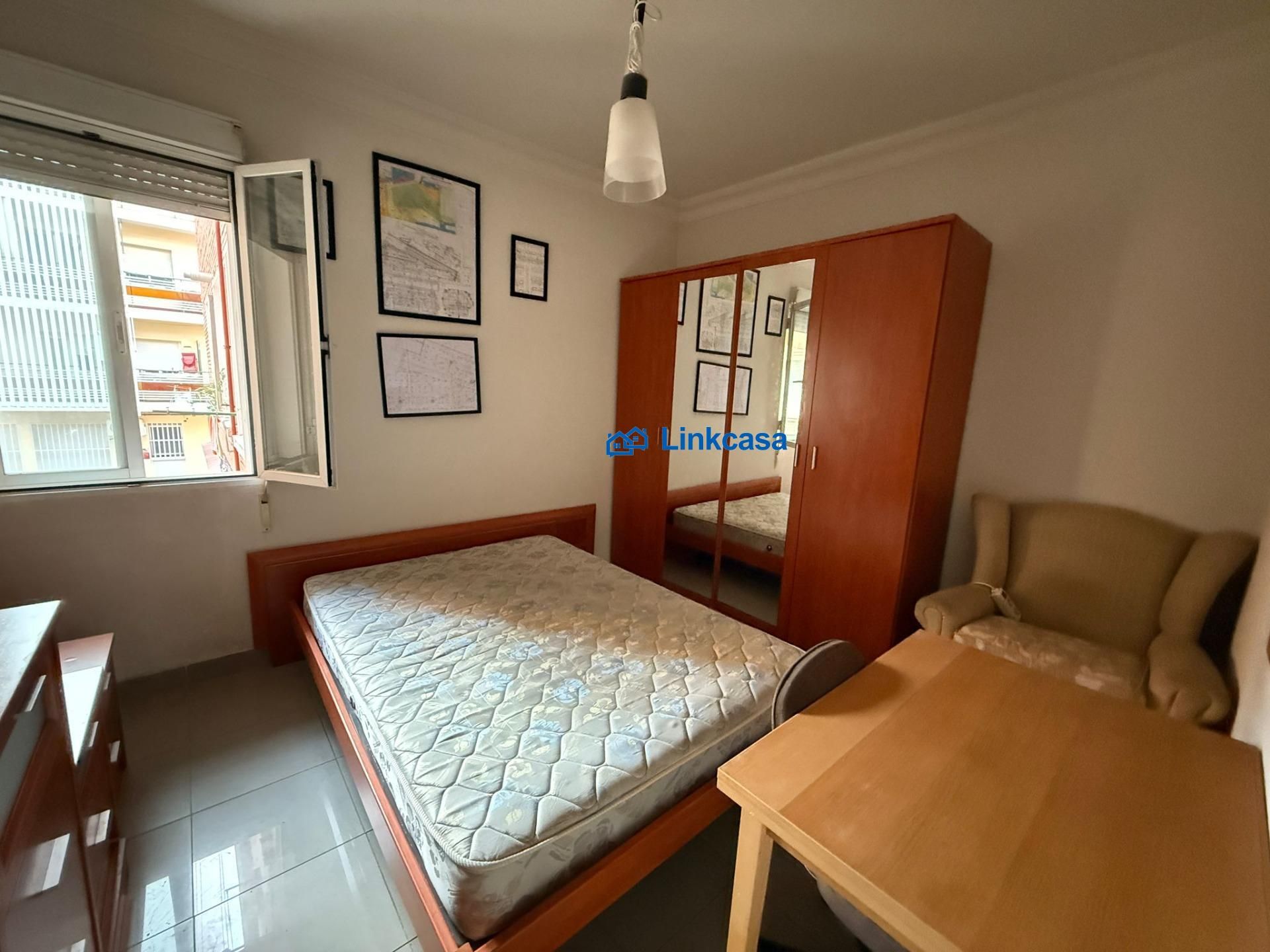 Bedroom of Flat for sale in  Madrid Capital  with Heating, Private garden and Terrace