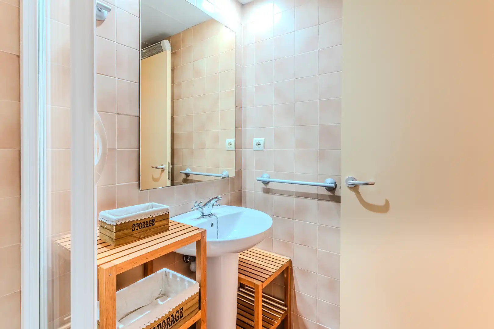 Baño de Piso en venta en L'Ametlla de Mar  con Aire acondicionado, Calefacción y Terraza