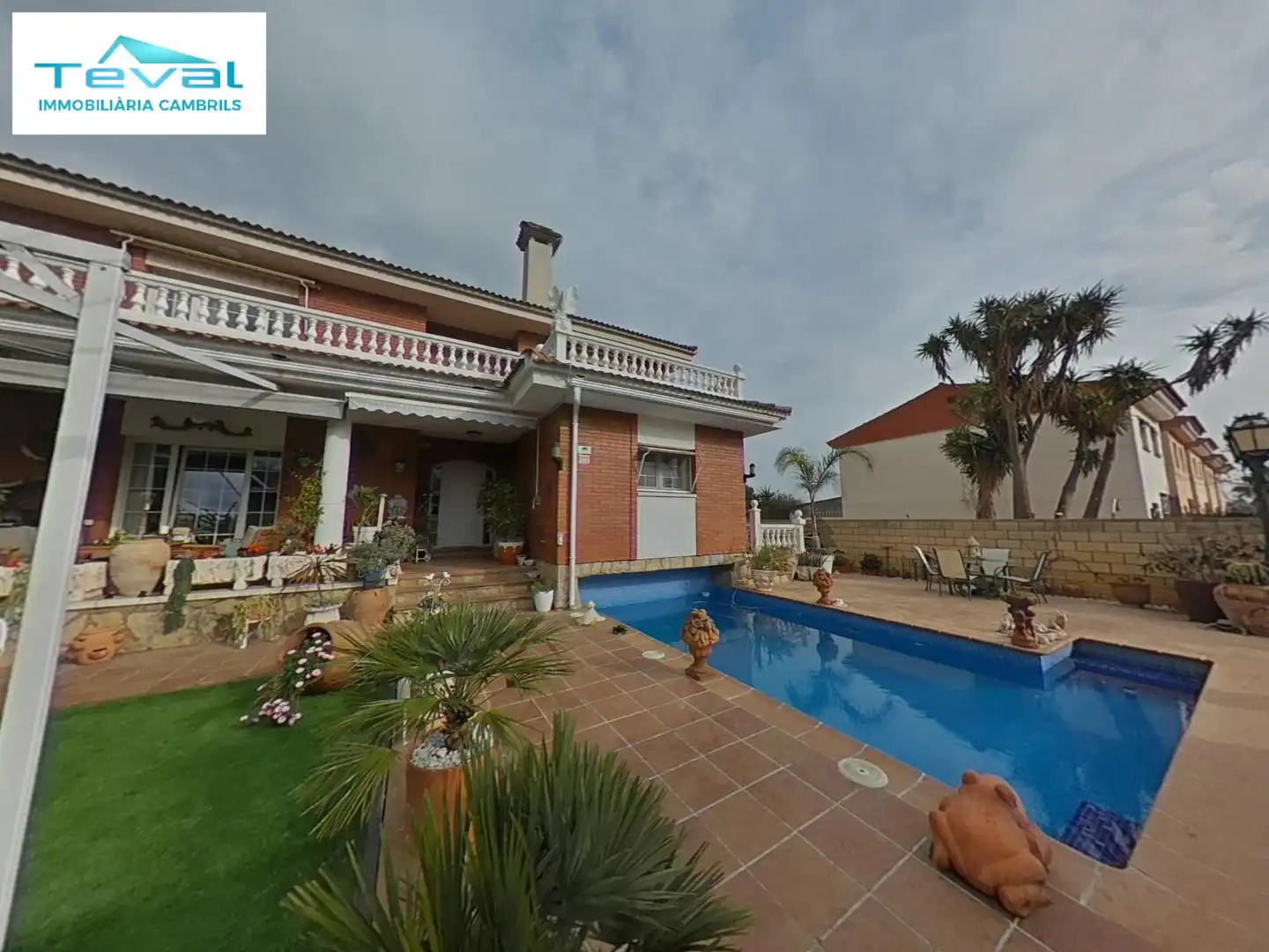 Vista exterior de Casa o xalet en venda en Mont-roig del Camp amb Calefacció, Jardí privat i Terrassa