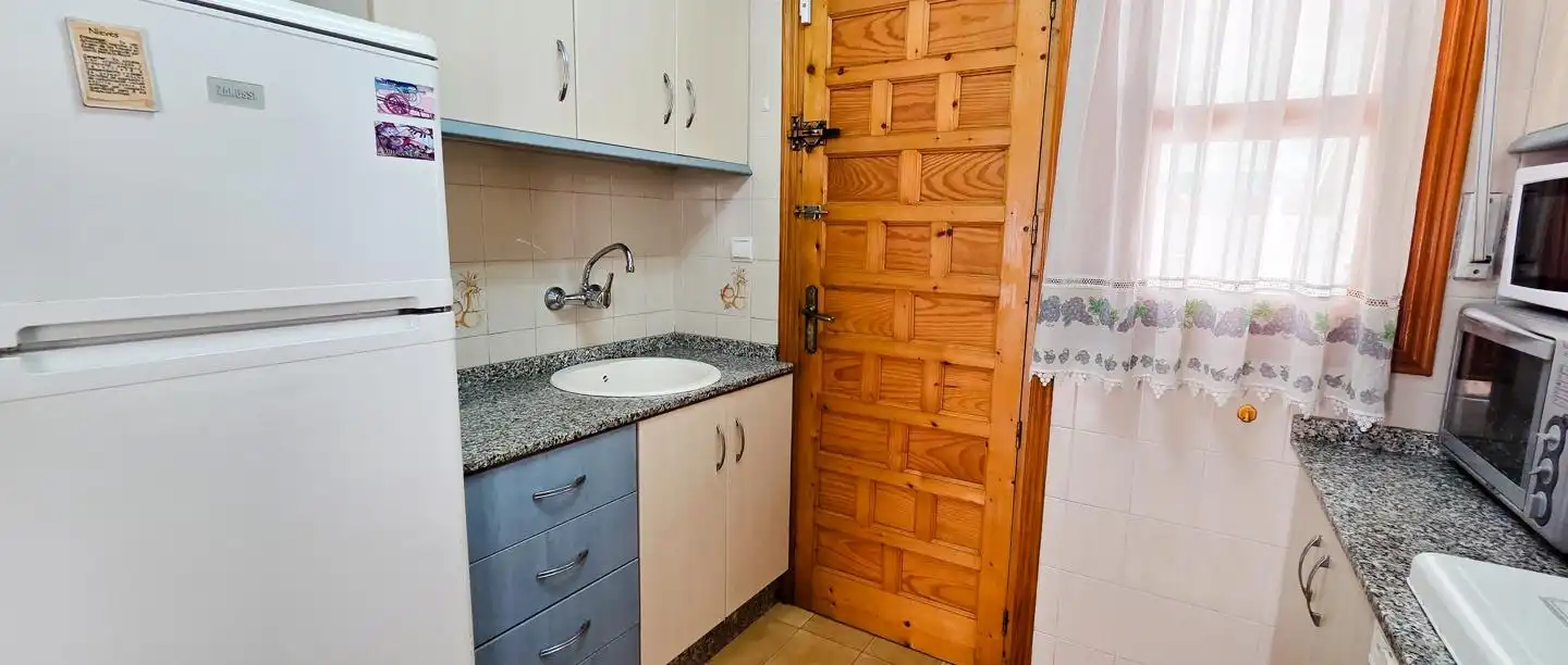 Küche von Einfamilien-Reihenhaus zur Miete in Santa Pola mit Klimaanlage, Terrasse und Möbliert