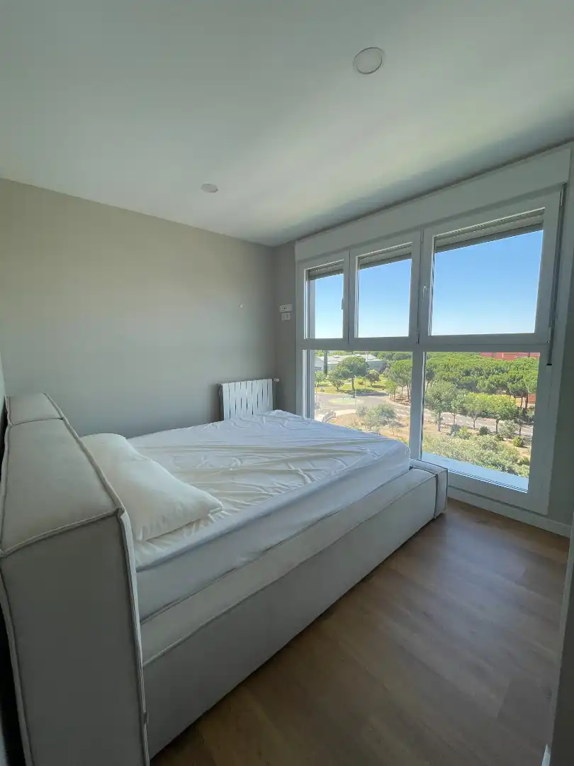 Dormitori de Apartament de lloguer en Badajoz amb Aire condicionat, Calefacció i Parquet