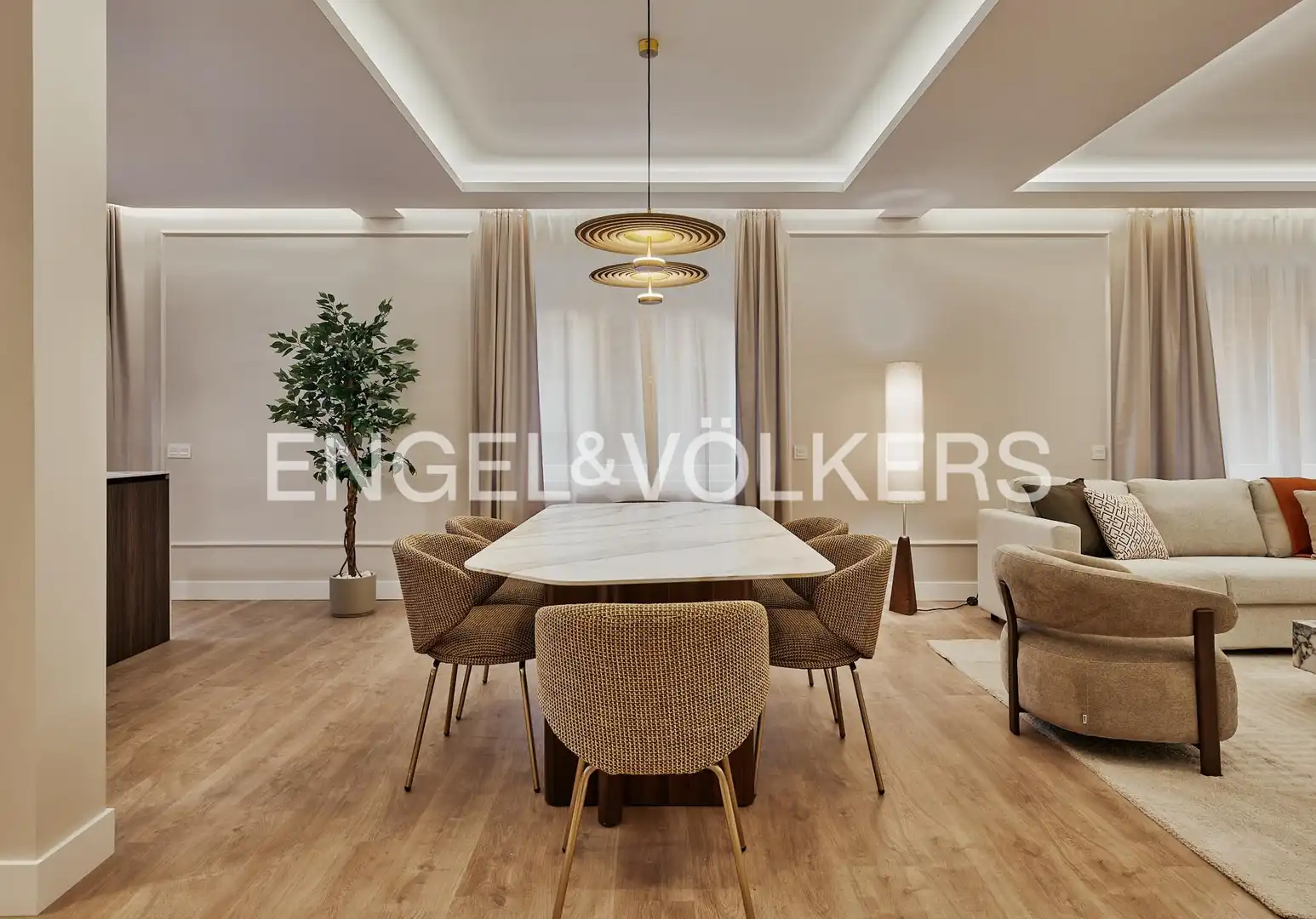 Piso con ascensor en venta en Duque de Sesto, imagen 9