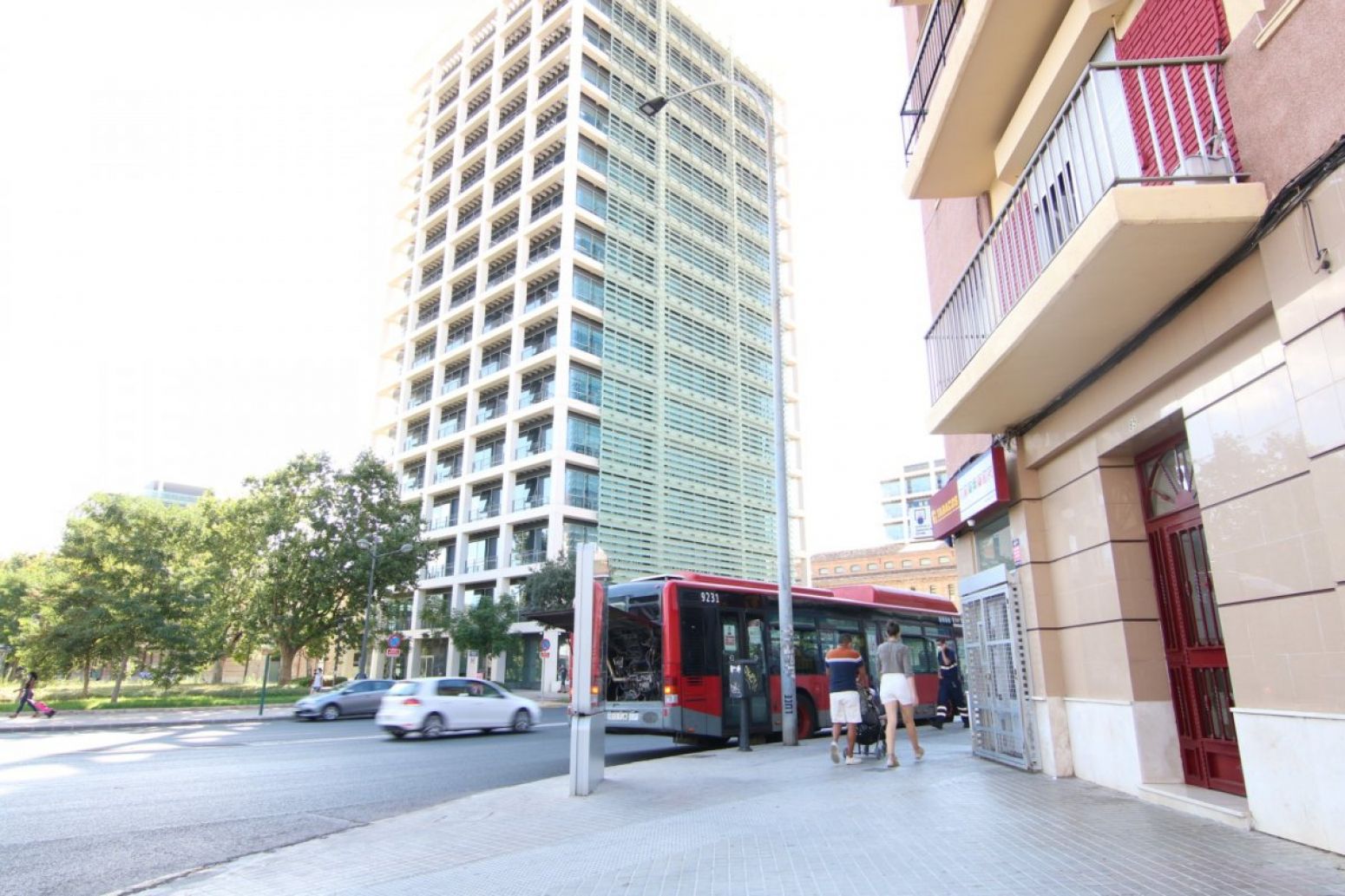 Vista exterior de Local en venta en  Valencia Capital