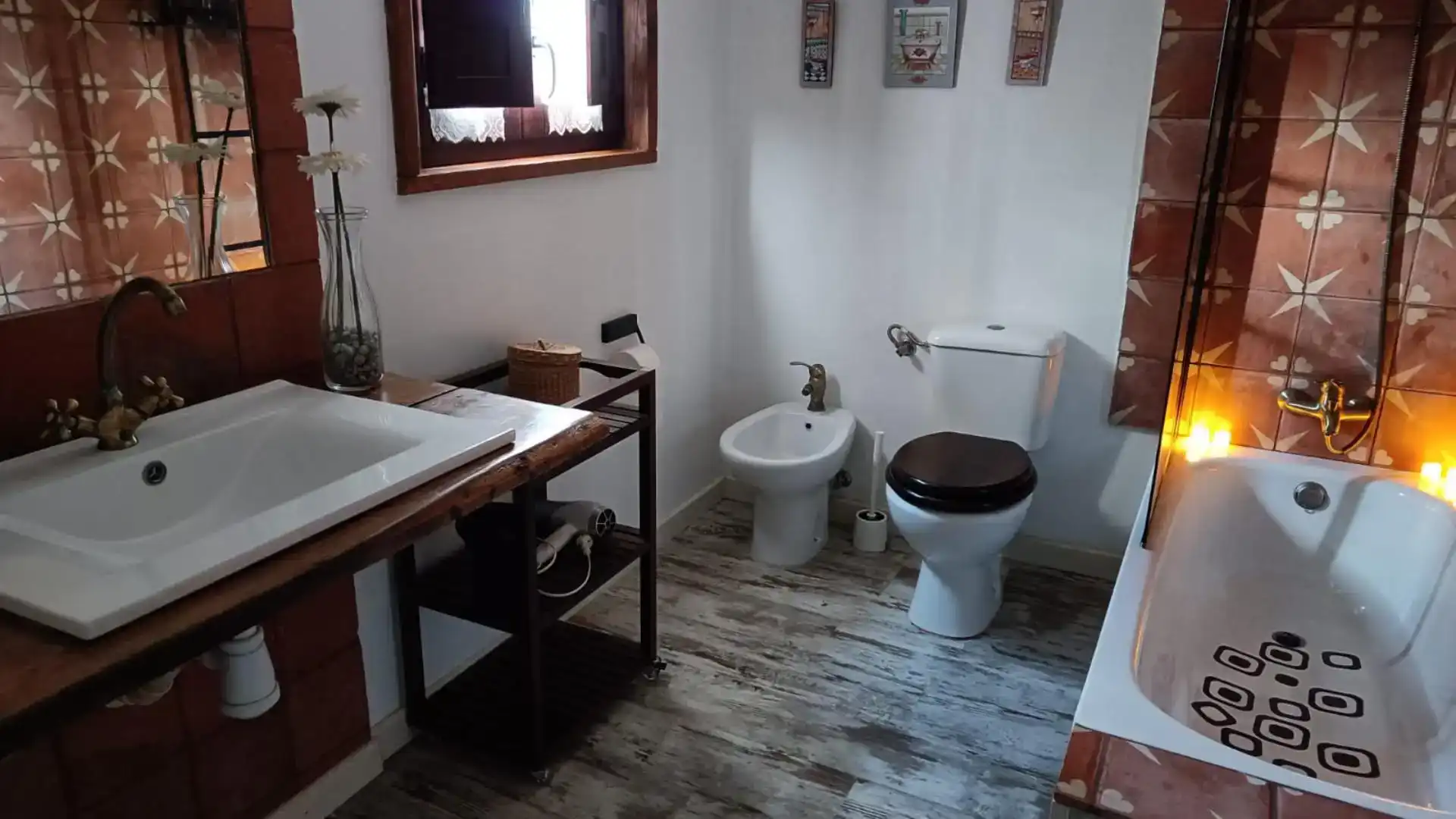 Bany de Finca rústica en venda en Mieres (Asturias) amb Balcó