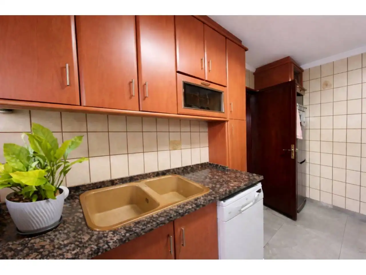 Cocina de Casa adosada en venta en Caldes de Montbui con Aire acondicionado, Calefacción y Terraza