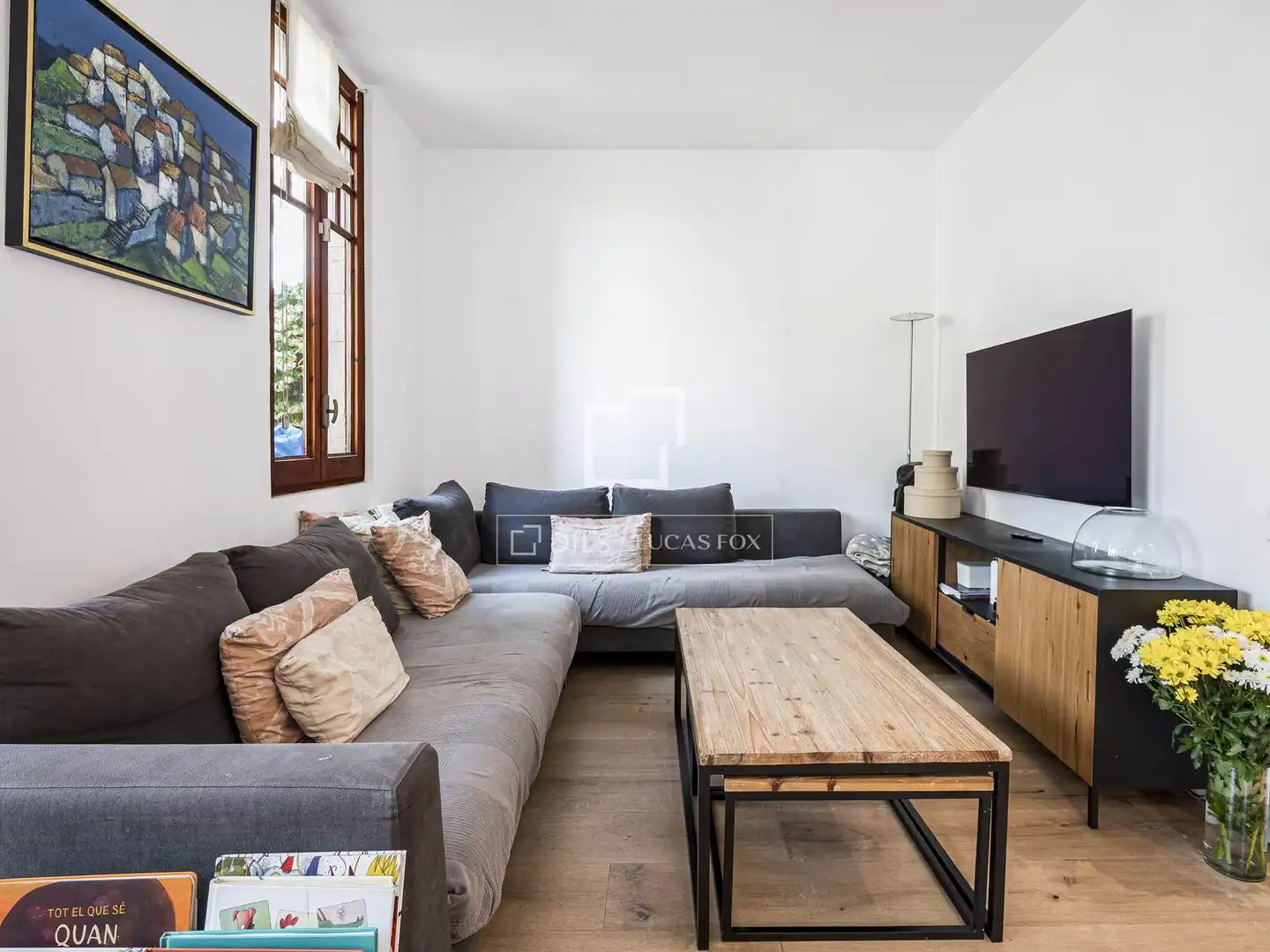 Sala d'estar de Casa o xalet en venda en Sant Cugat del Vallès amb Aire condicionat, Calefacció i Piscina