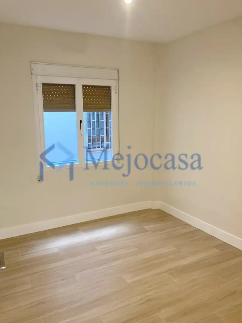 Habitación de Piso en venta en Madrid con Aire acondicionado y Calefacción