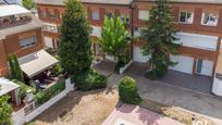 Piscina de Casa adosada en venda en Sant Cugat del Vallès amb Aire condicionat, Terrassa i Piscina