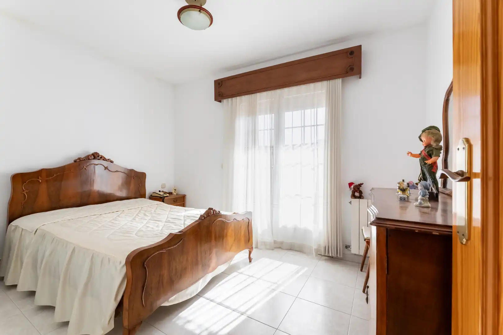 Habitación de Casa adosada en venta en Chiloeches con Calefacción y Balcón