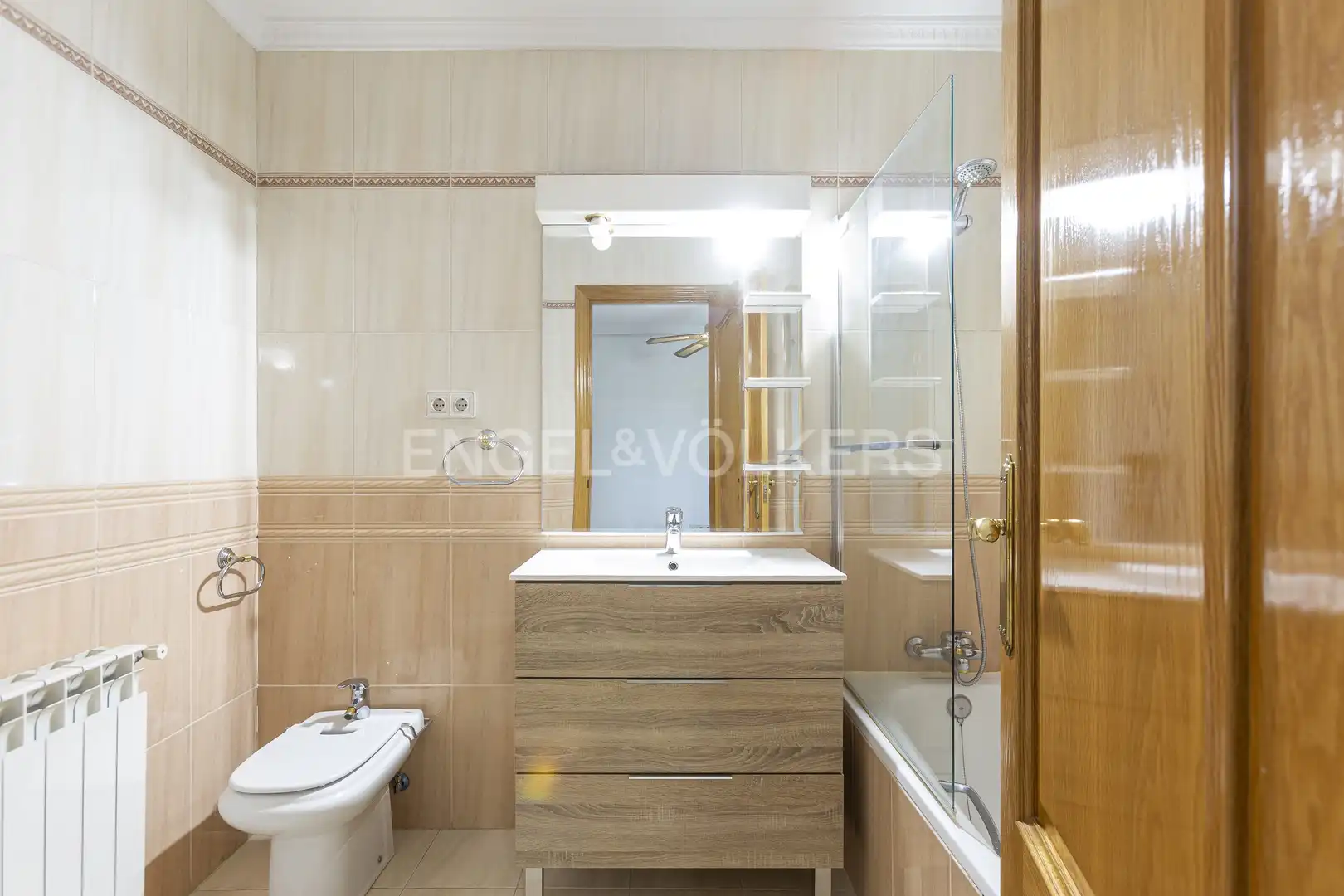 Bathroom of Houses for rent in Boadilla del Monte  with Air Conditioner, Heating and Private garden