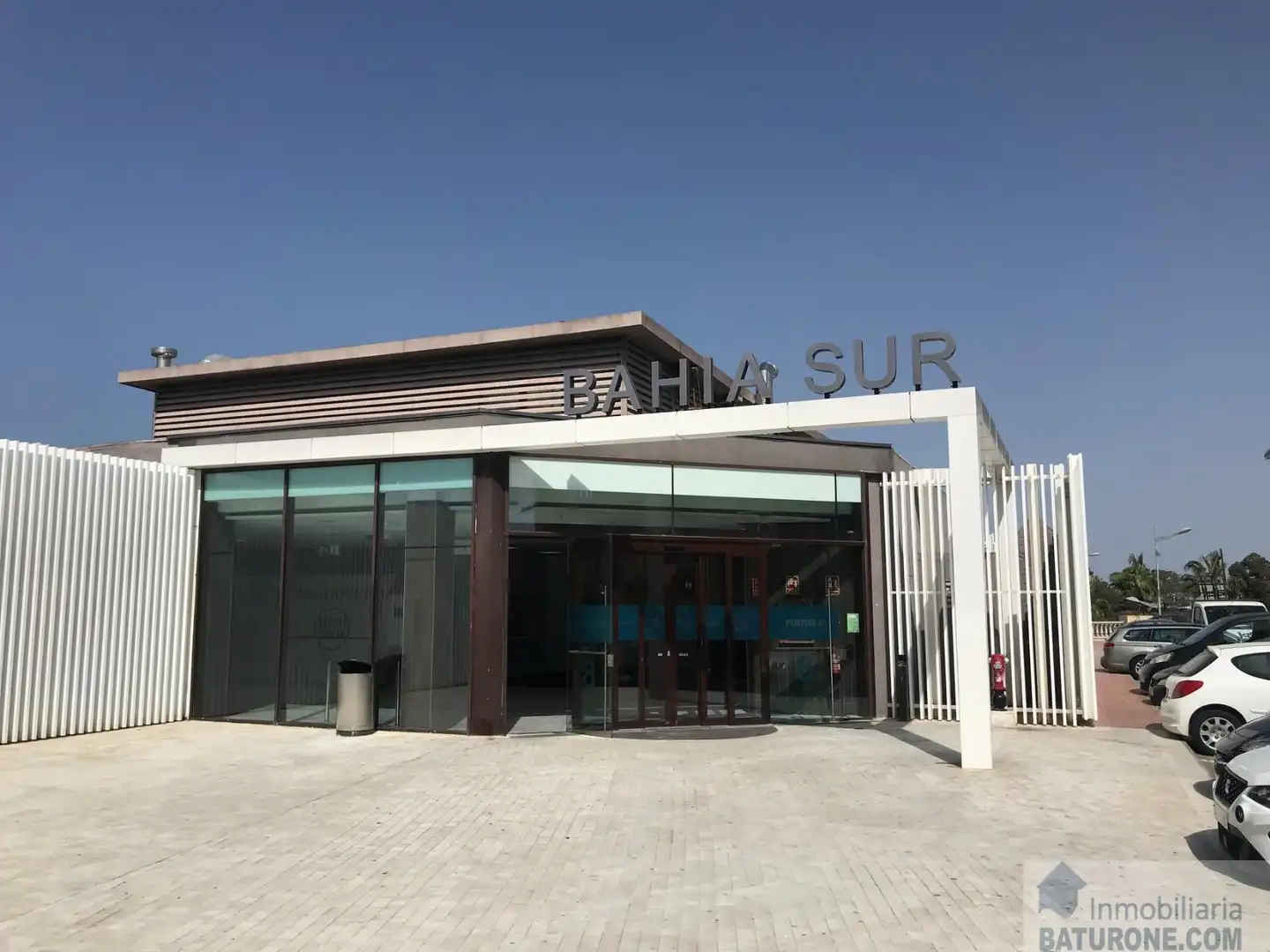 Dúplex en venta en León Herrero - Bahía sur