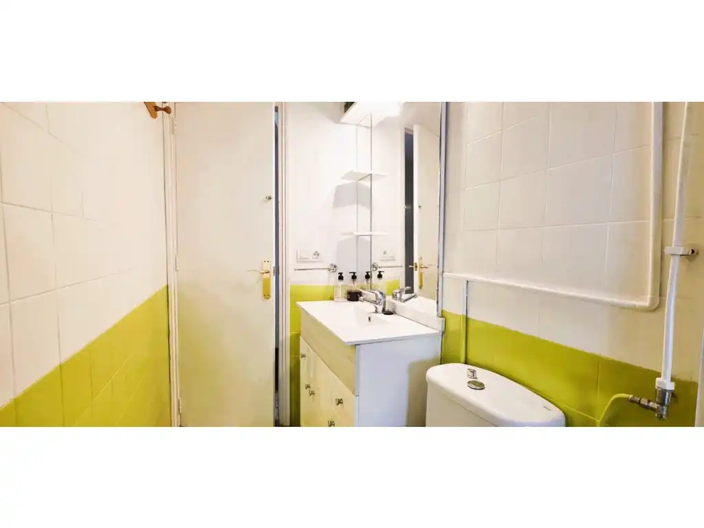 Baño de Piso en venta en Calles con Aire acondicionado, Balcón y Internet