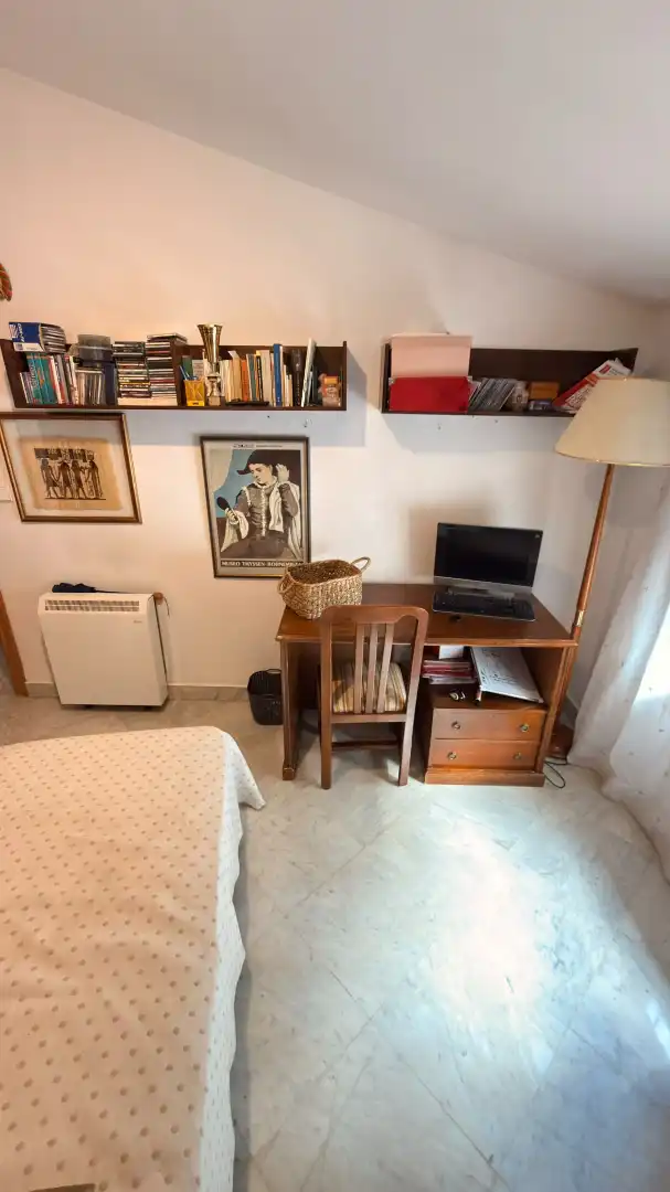 Bedroom of Houses for share in Albaicín