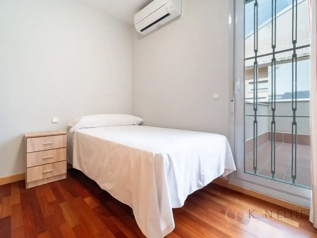 Dormitori de Casa adosada de lloguer en Soto del Henares