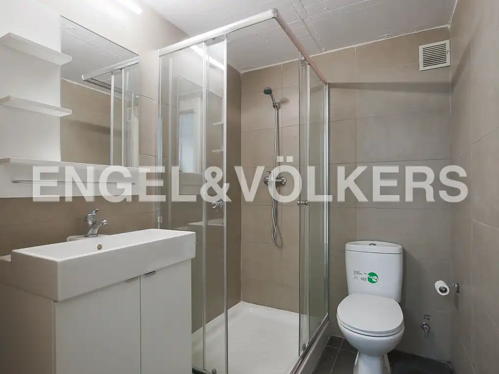 Badezimmer von Loft zur Miete in Valencia mit Klimaanlage, Heizung und Privatgarten