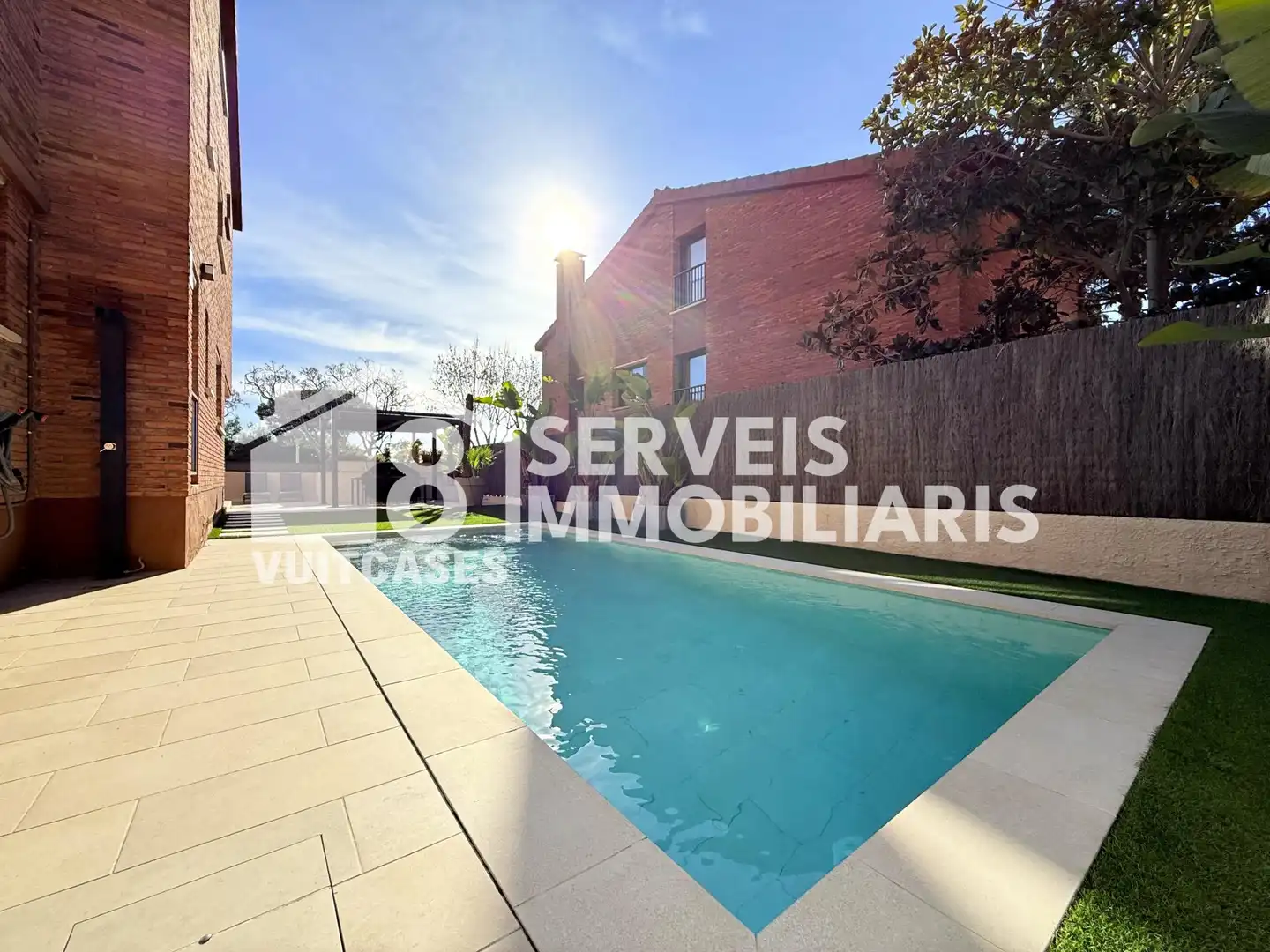 Exterior view of Houses for sale in El Masnou  with Heating, Private garden and Terrace