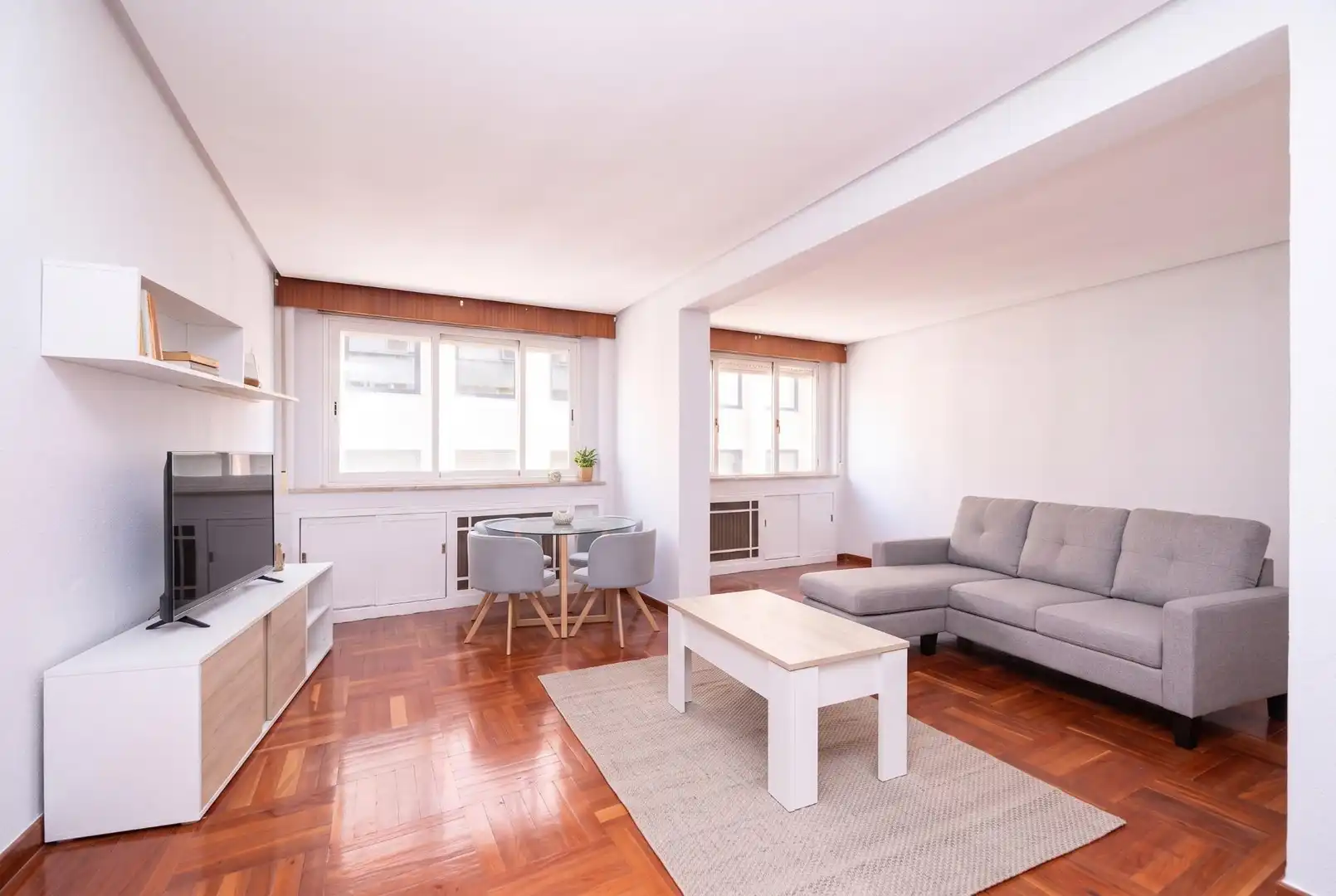 Flat with lift to rent in Calle de Guzmán El Bueno