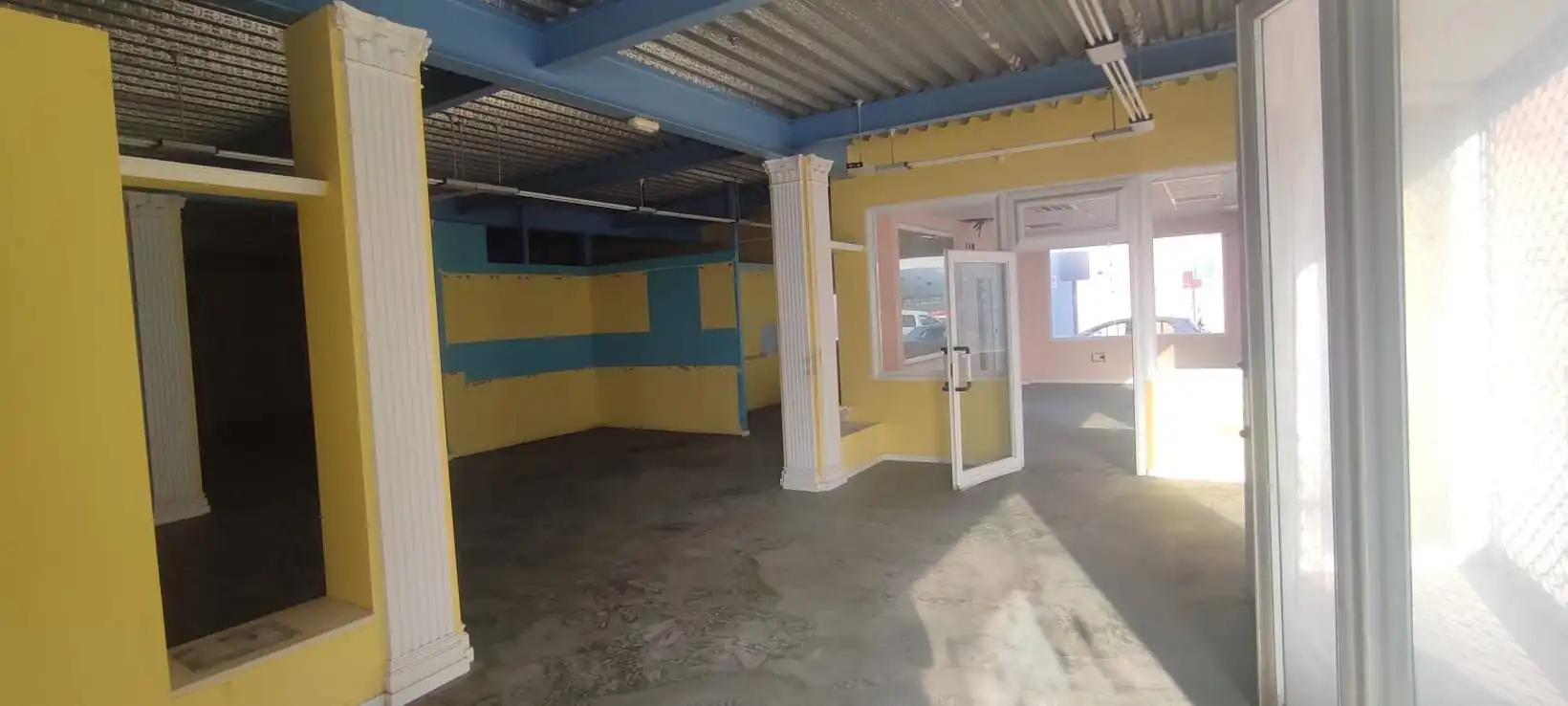 Local comercial en venda a A, imagen 14