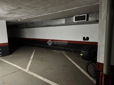 Einzelparkplatz mit Aufzug zum Verkauf in Tetuán