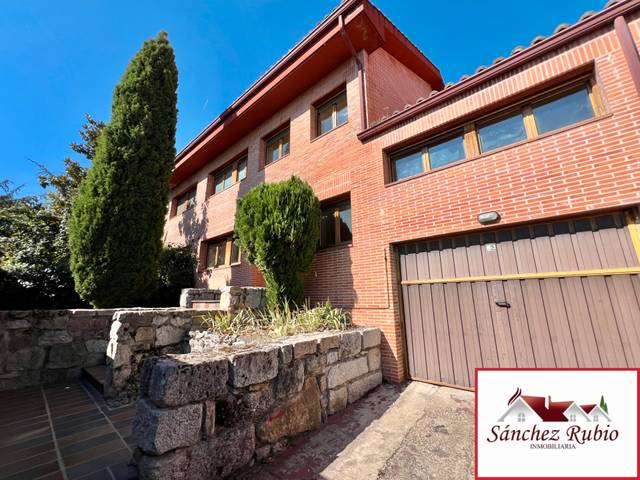 Casa adosada en Alquiler en Calle Daniel Jiménez, 5 en Casco Antiguo