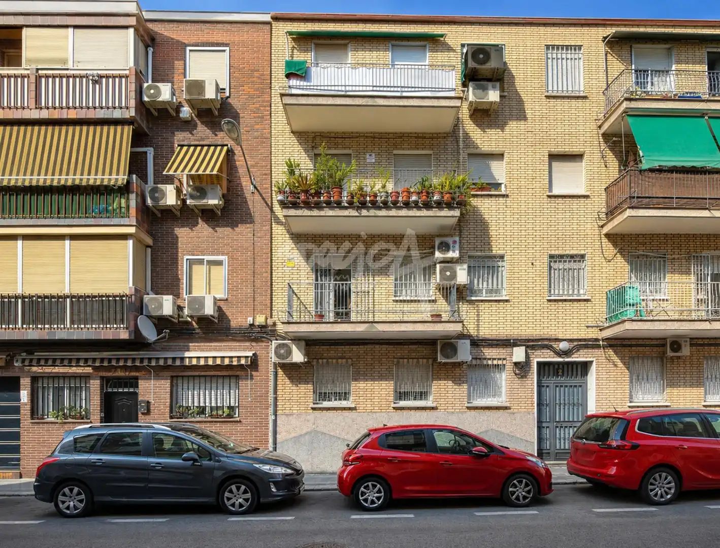 Vista exterior de Piso en venta en Villaverde