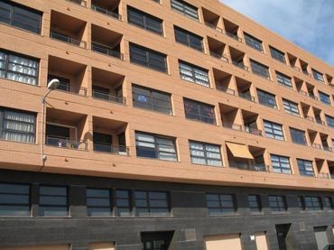 Aparcament amb ascensor en venda a RONDA SUR