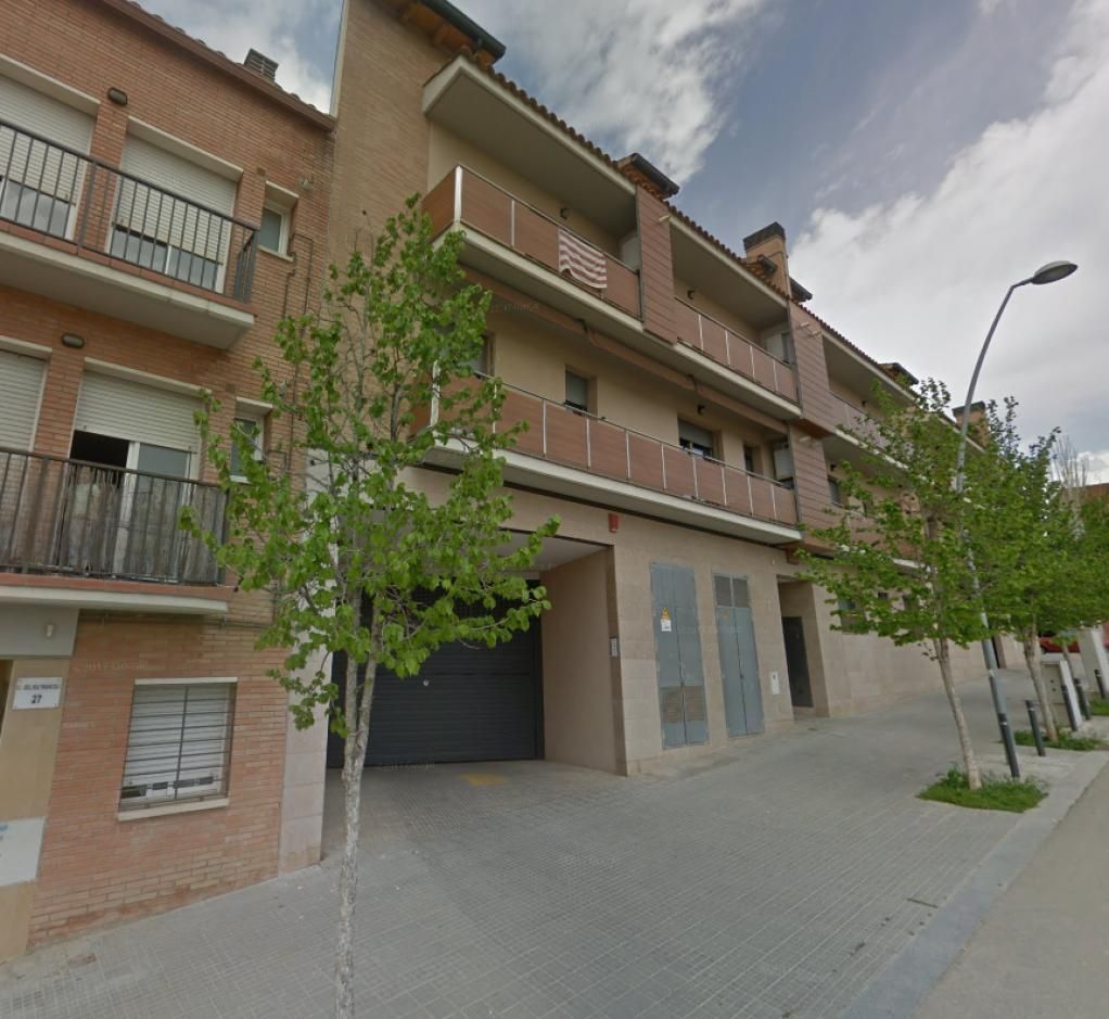 Vista exterior de Garaje en venta en Rubí