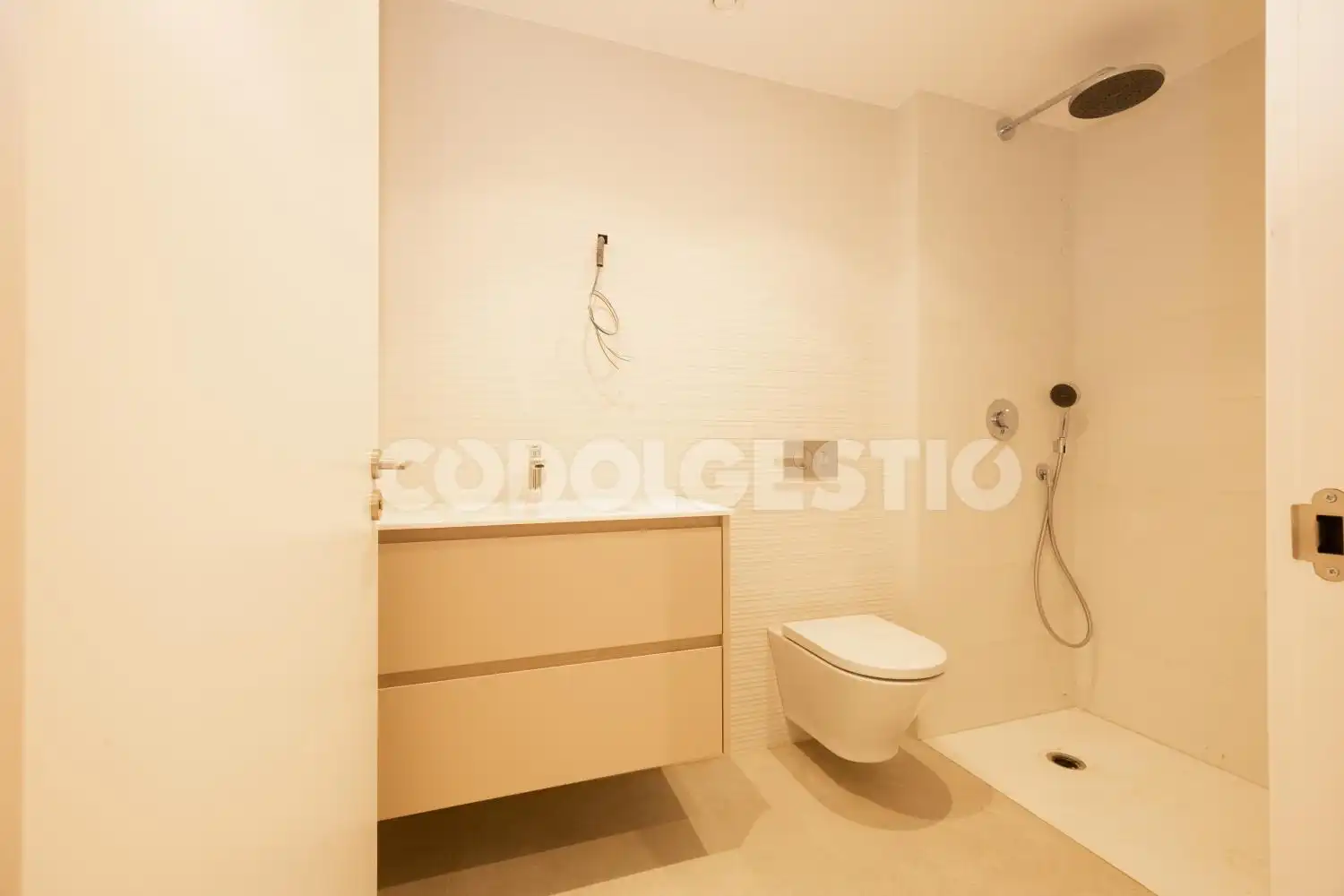 Baño de Piso de alquiler en Vic con Terraza